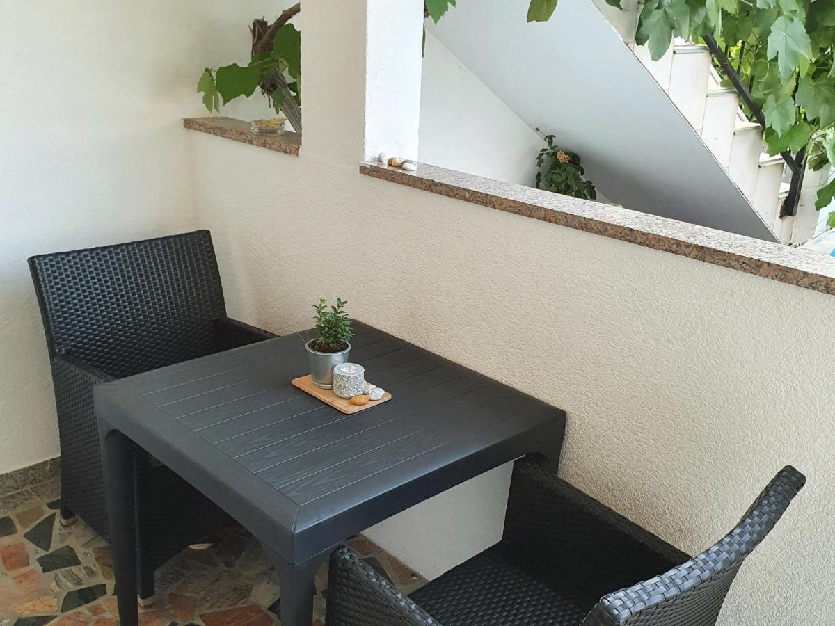 Kiwi Apartment *